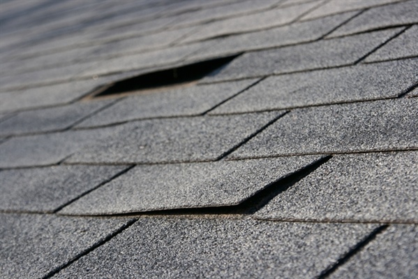 6 Reasons to Repair Roof Damage Right Away